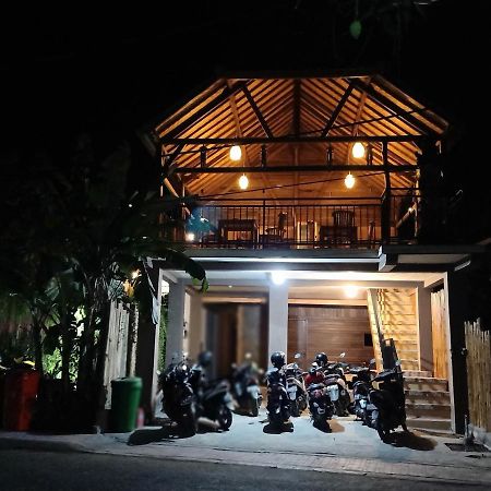 Happy Penida Hostel 2 Toyapakeh Ngoại thất bức ảnh