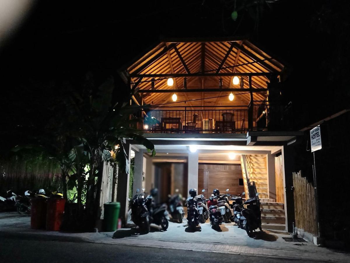 Happy Penida Hostel 2 Toyapakeh Ngoại thất bức ảnh